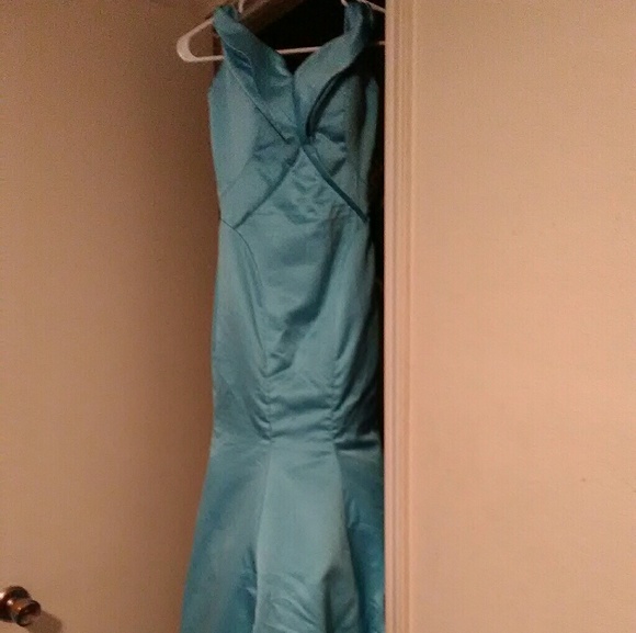 Prom sell - Picture 2 of 4